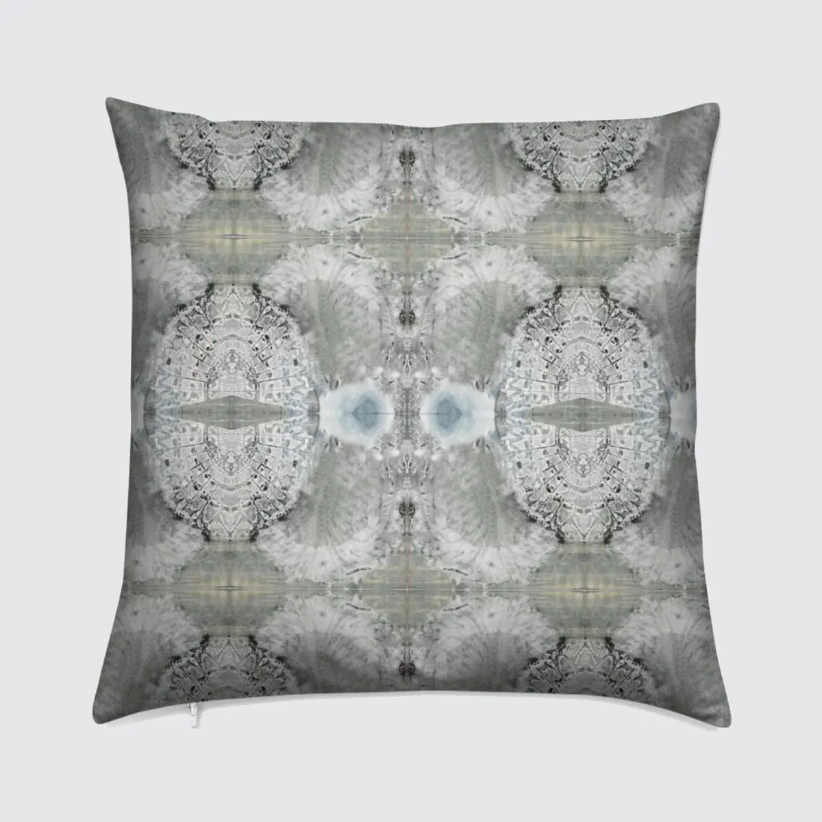 Velvet Cushion - Lace Fan Design - Image 4