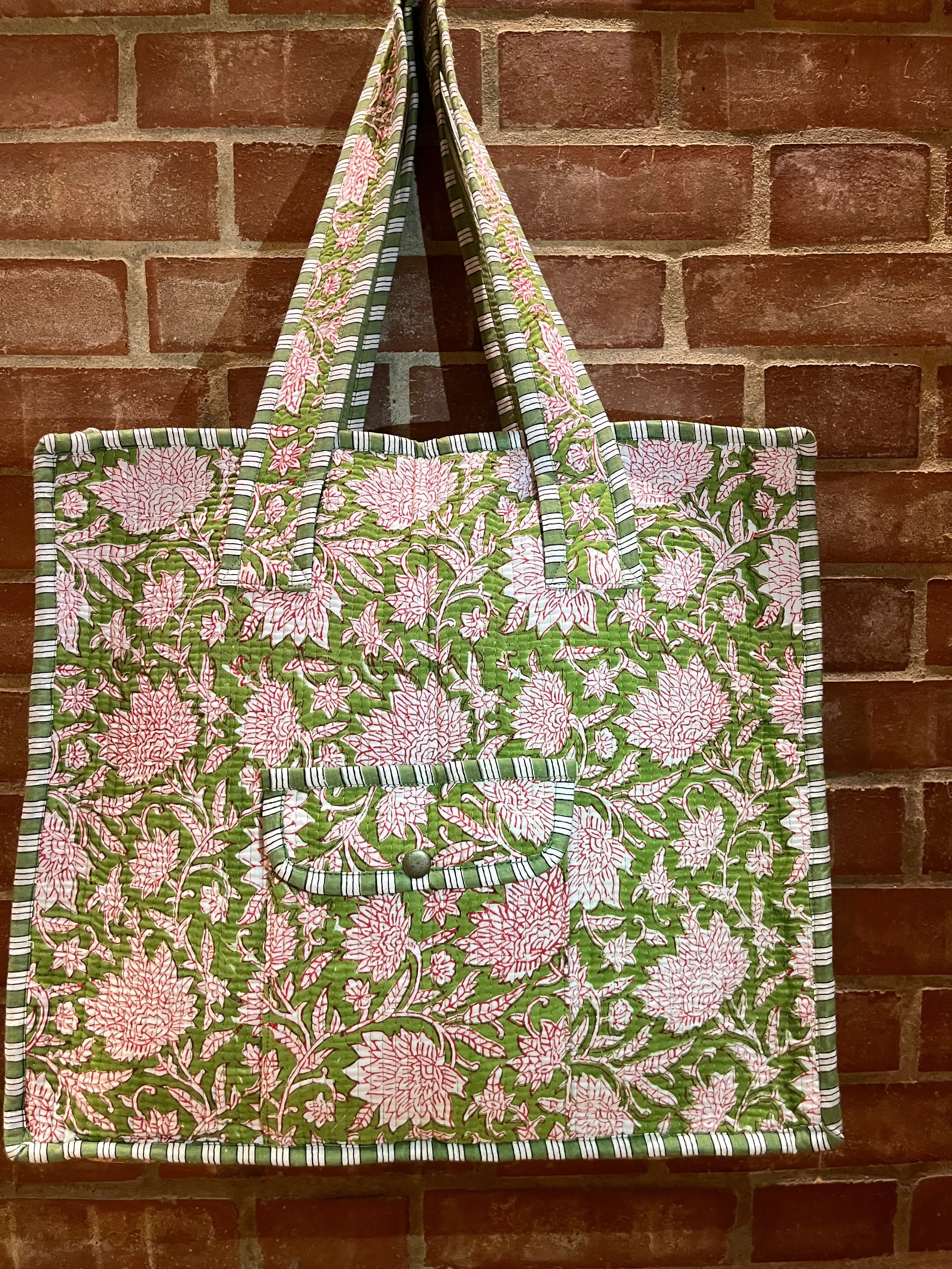 Verde Block Printed Tote Bag - Image 3