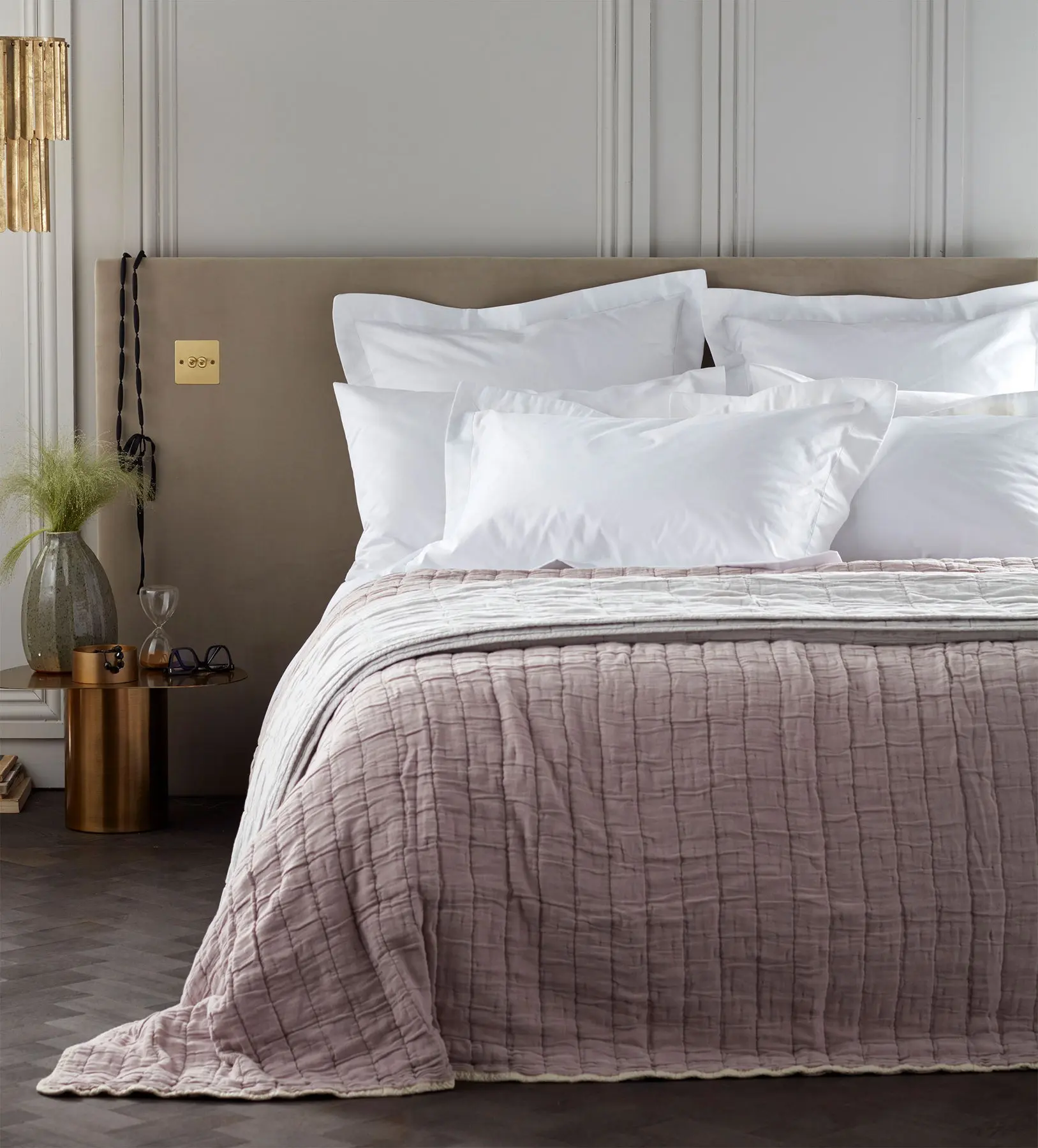 Vintage Rose Vivienne 100% Cotton Quilted Throw - Image 3