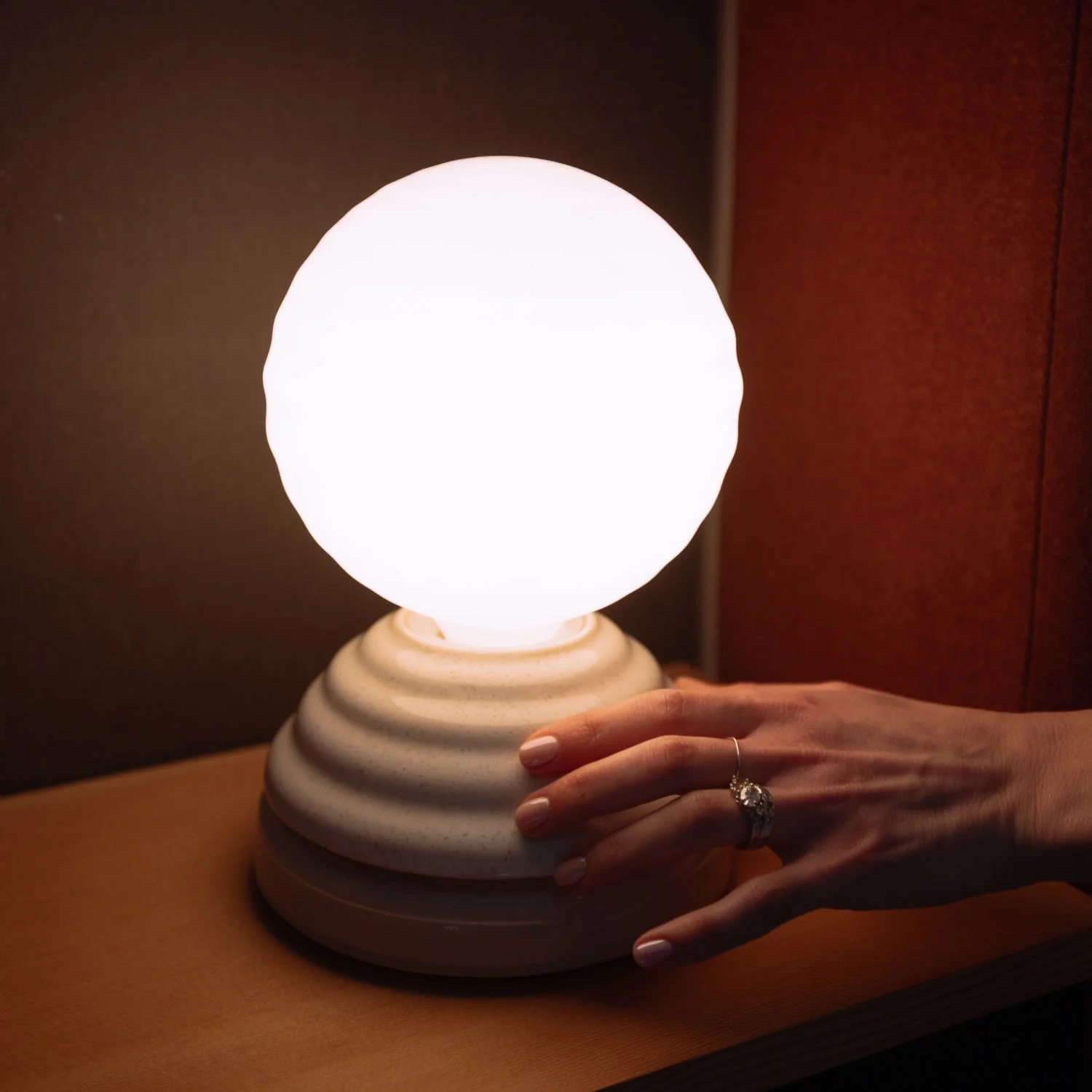 Wake Sleep Light in Pebble White - Image 4