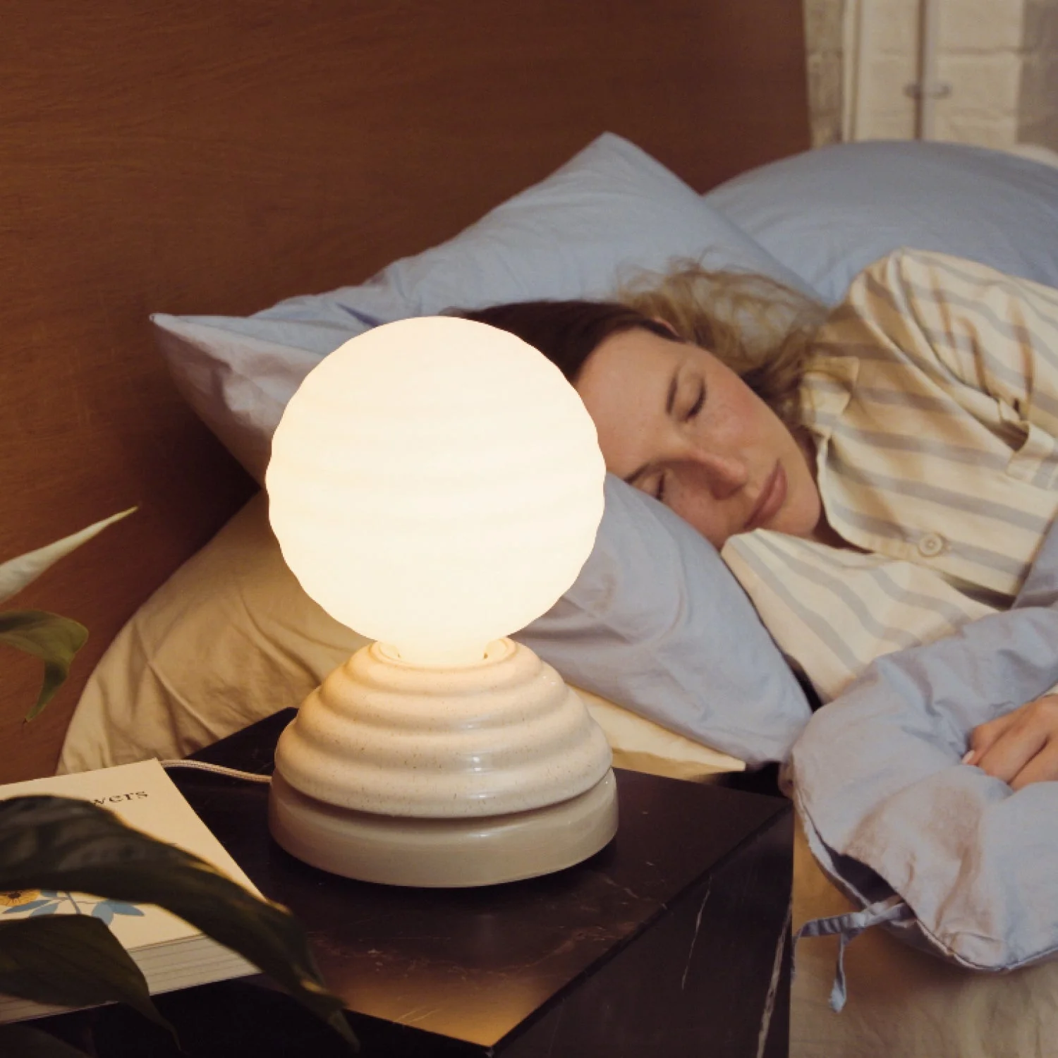 Wake Sleep Light in Pebble White - Image 5