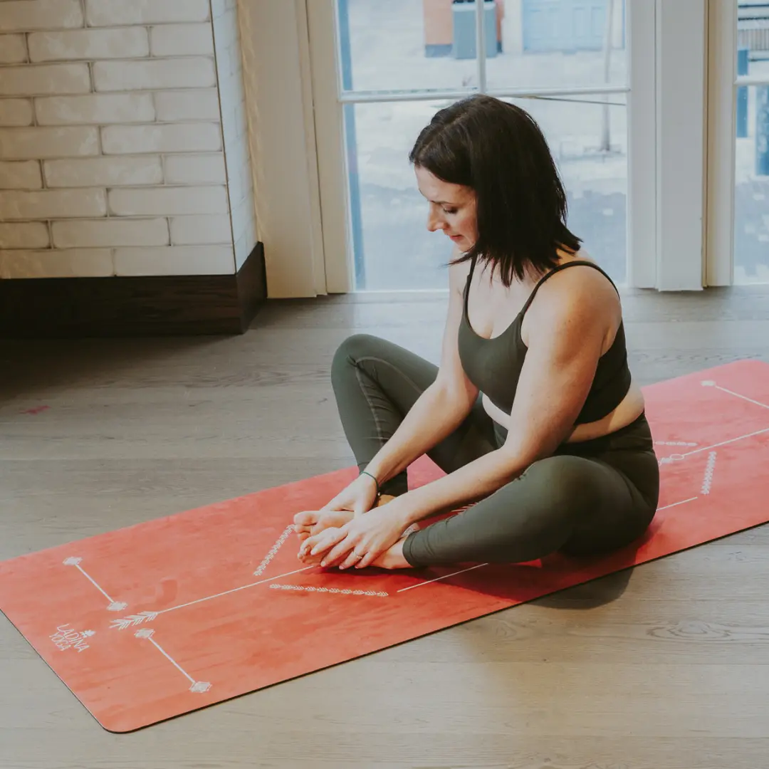 Warrior Red Velvet - Sustainable Yoga Mat - Image 4