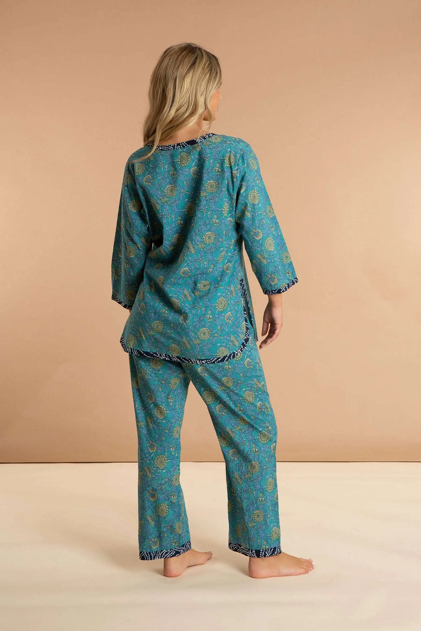 Waterlily Women's Floral Cotton Pyjama Trouser Set - Image 8