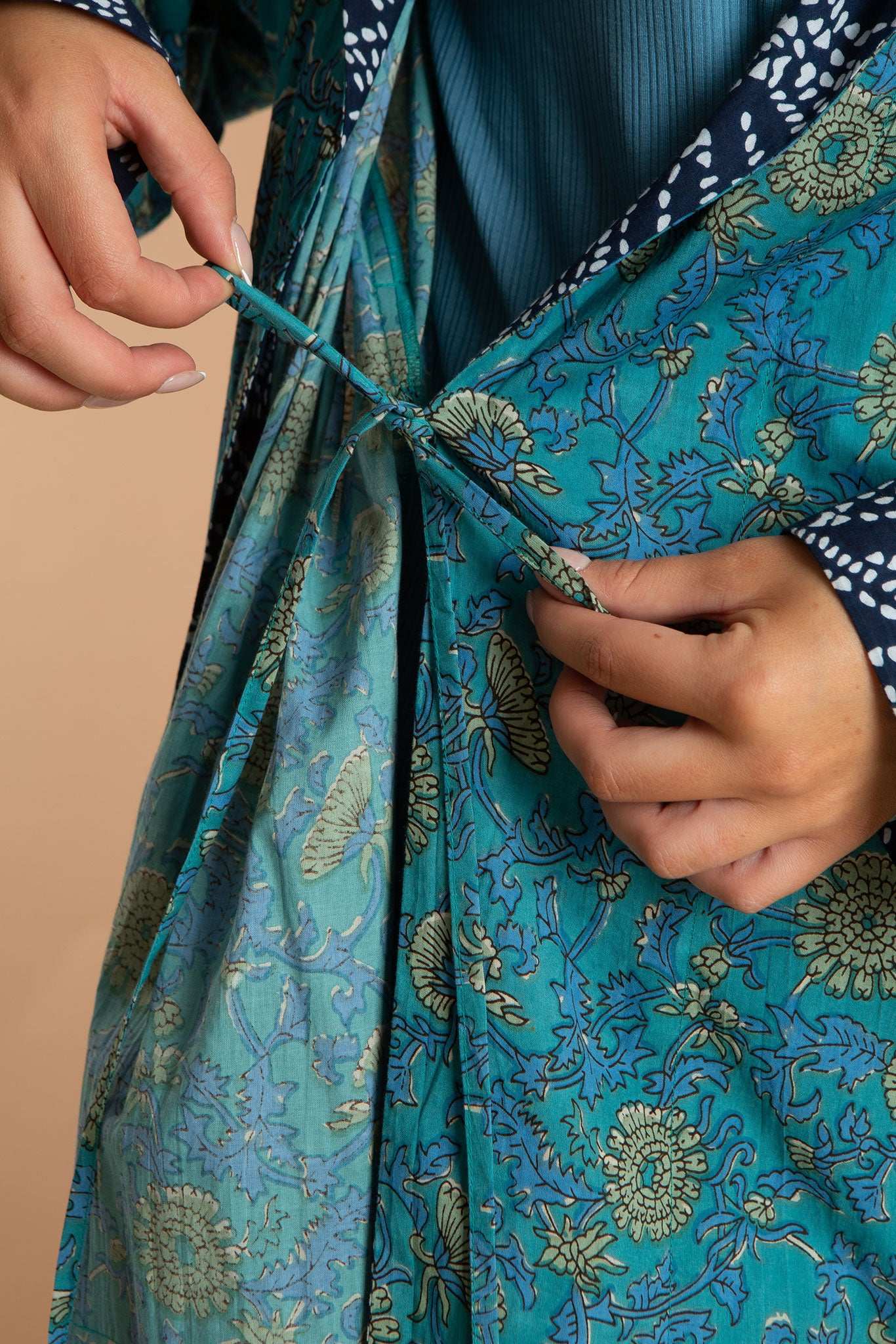 Waterlily Women's Floral Cotton Robe - Image 2