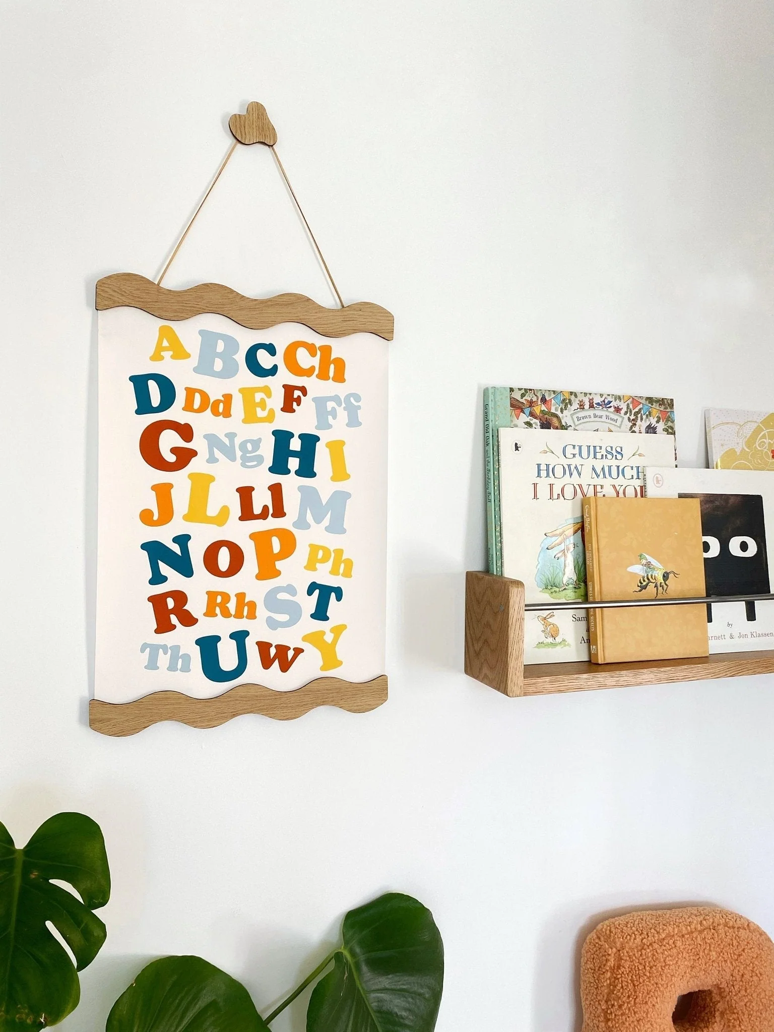 Wavy Magnetic Picture Frame - OAK