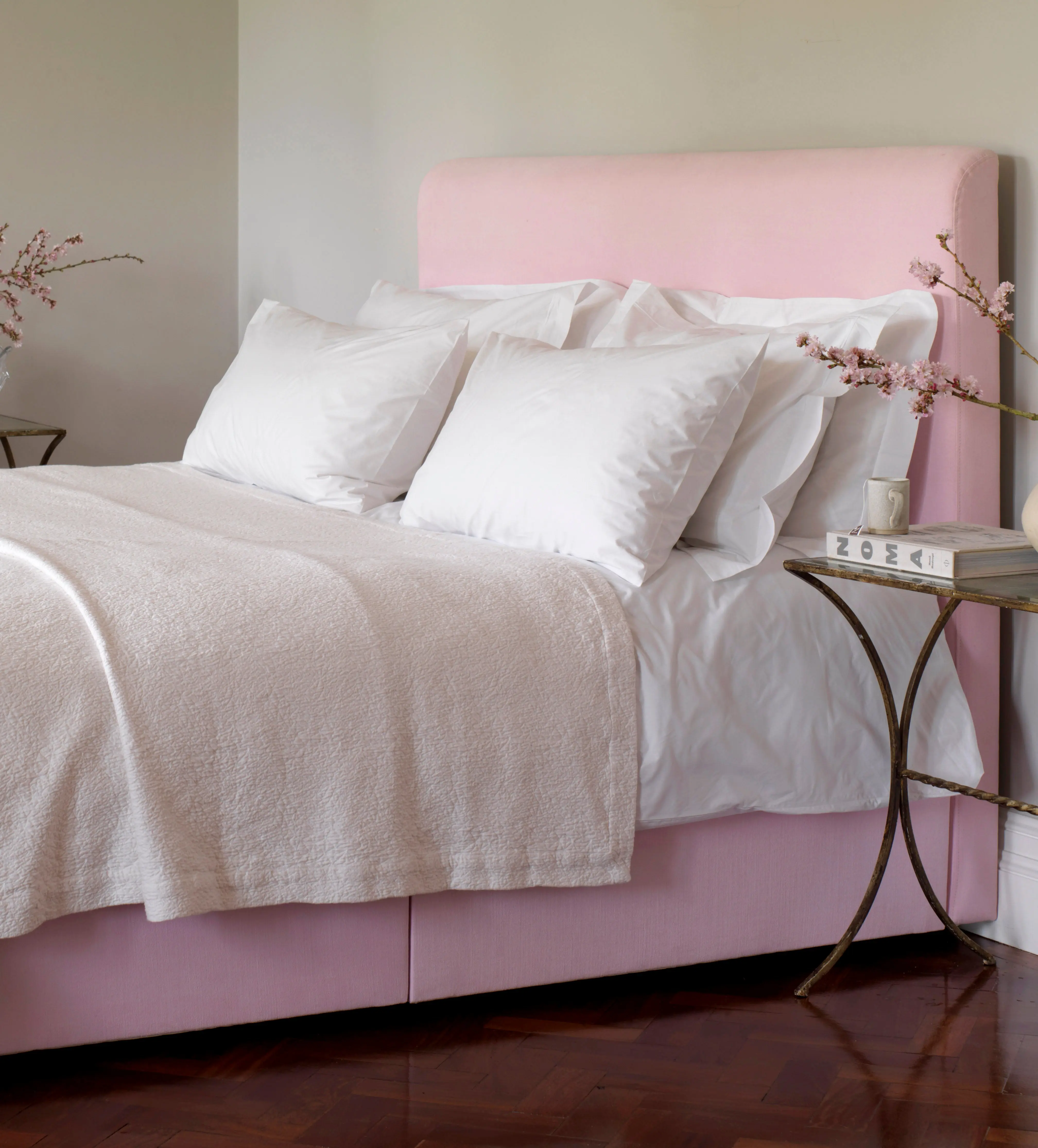 White 100% Cotton Percale 200 Thread Count Euro Fitted Sheet