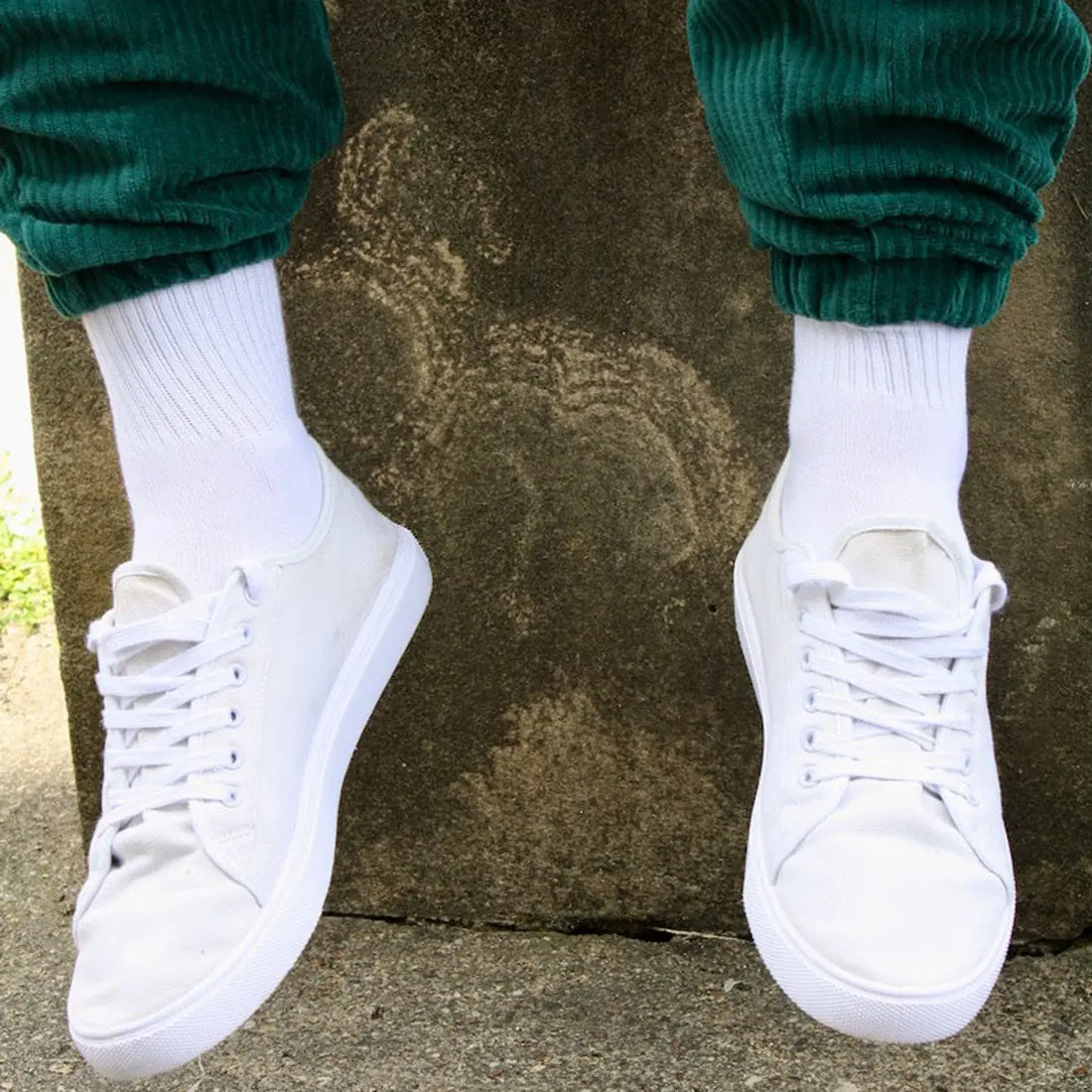 White Athletic Bamboo Socks - Image 4
