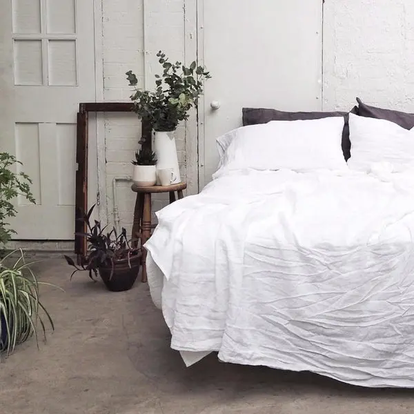 White Linen Fitted Sheet - Image 3