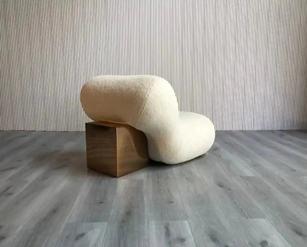 Zeita Lounge Chair - Image 4